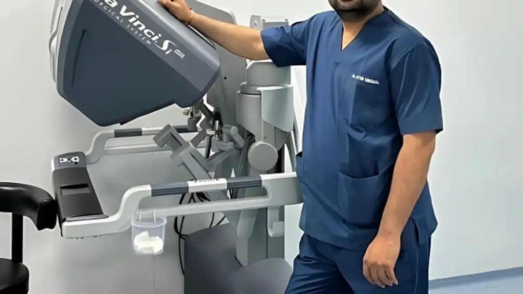 Dr Nitin Singhal