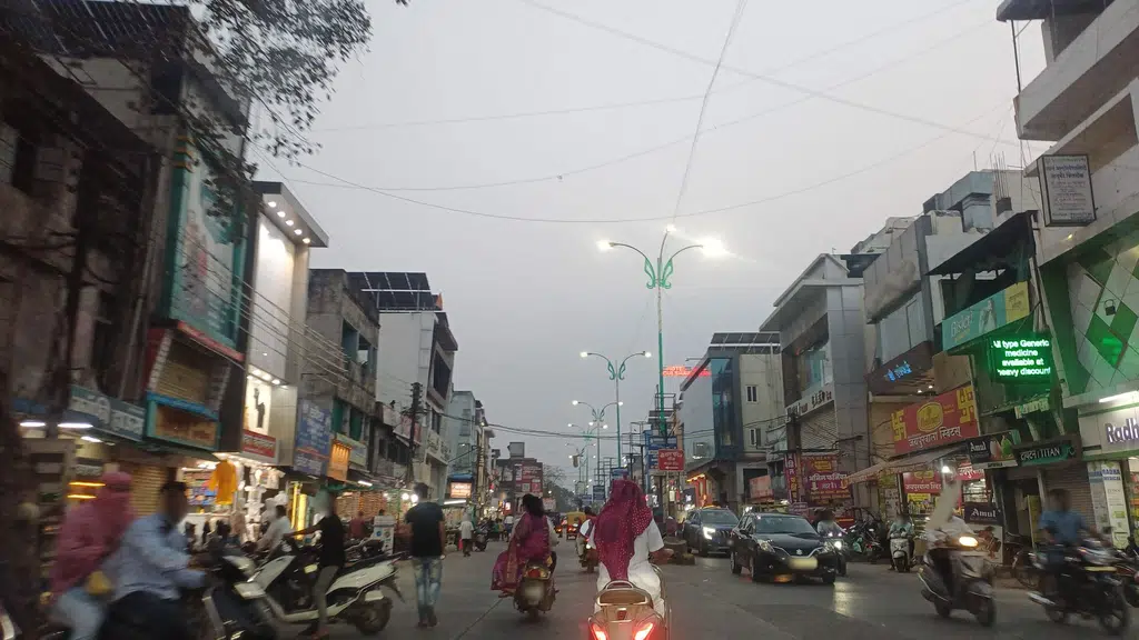 Samsung Experience Store - Amey Sales - Sudampuri