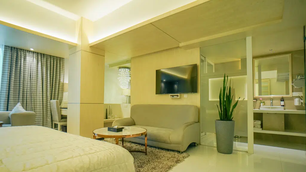Hotel Peninsula Grand
