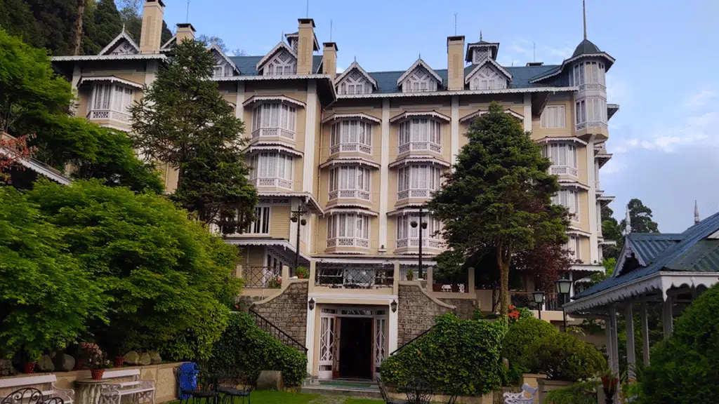 Cedar Inn