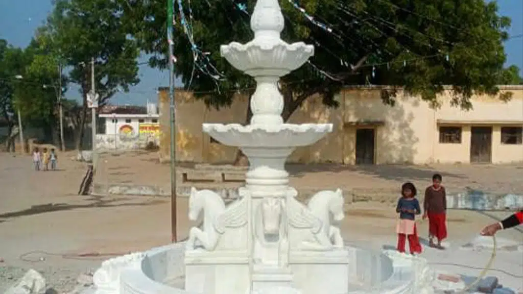 M A ZAX Marble