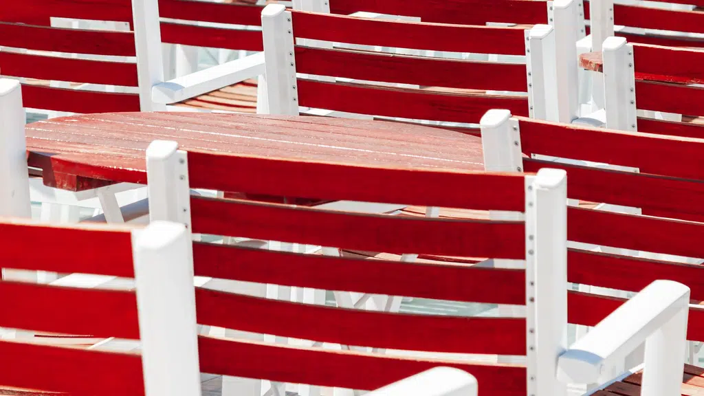 Ishllo Furniture