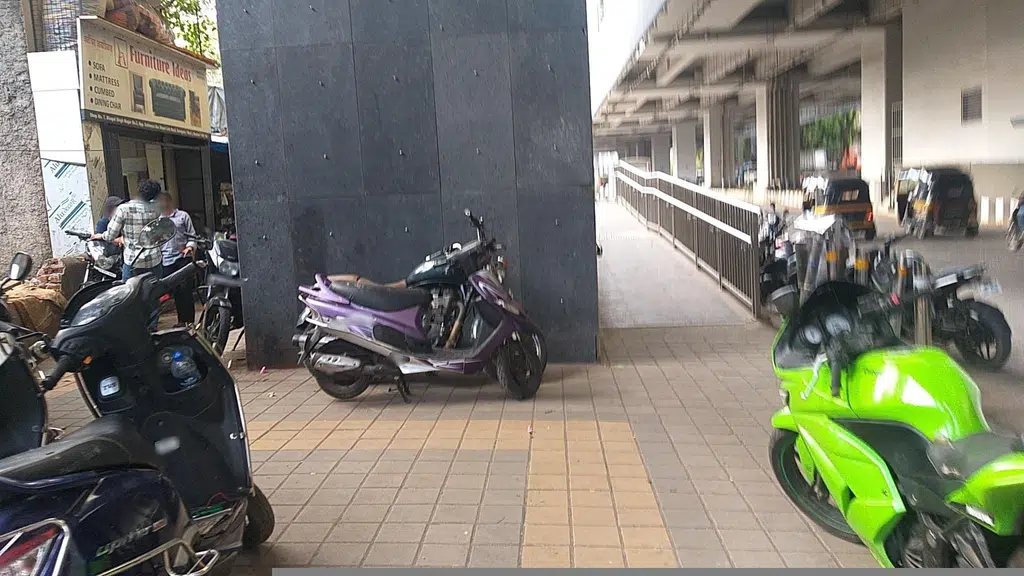 Metro Station-Goregaon Metro