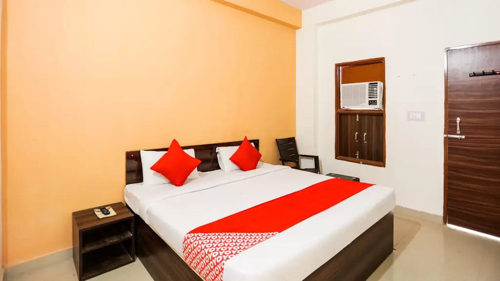 OYO 15478 Lalana Residency