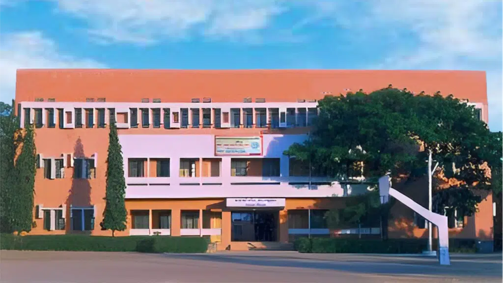 Kasturbai College of Education & Research Centre, Solapur