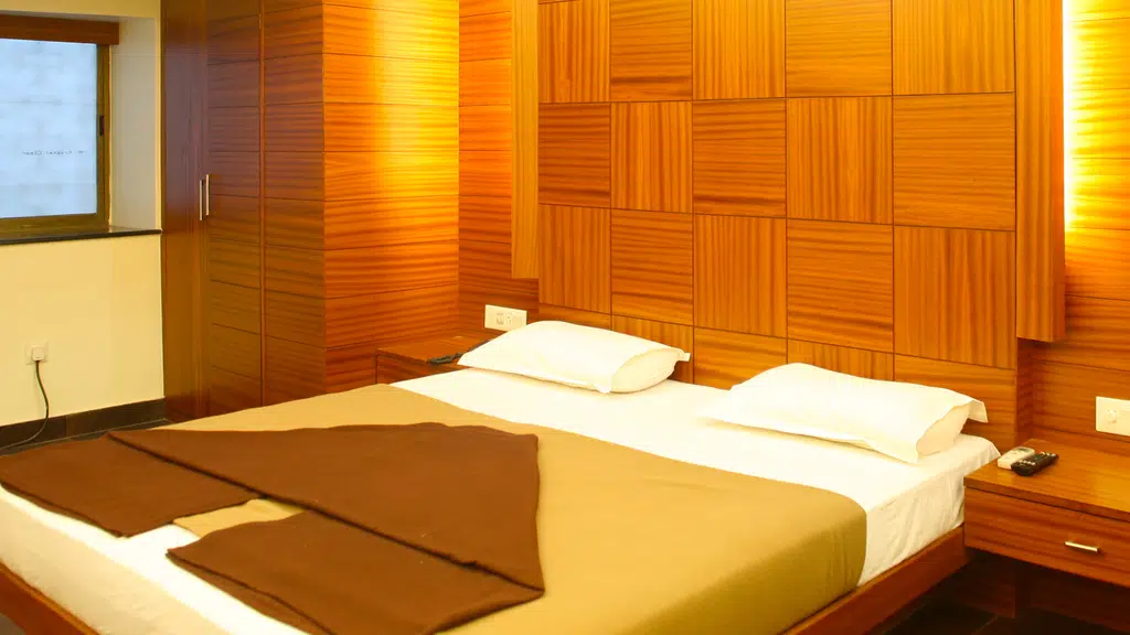 Hotel Trimoorti