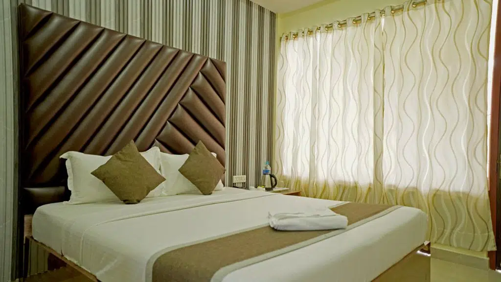 Hotel Neha Palace