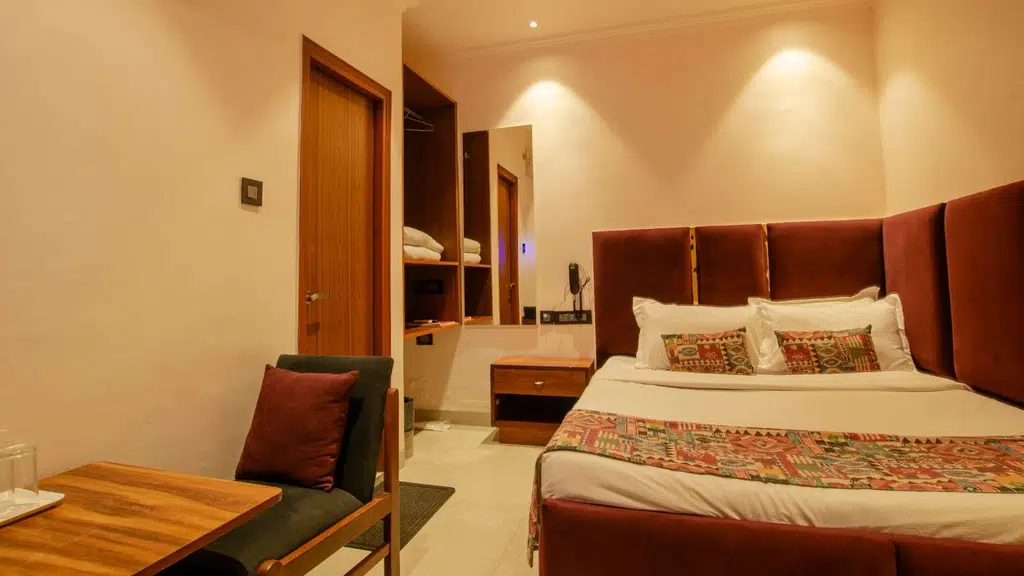 Jullundur Hotel and Restaurant