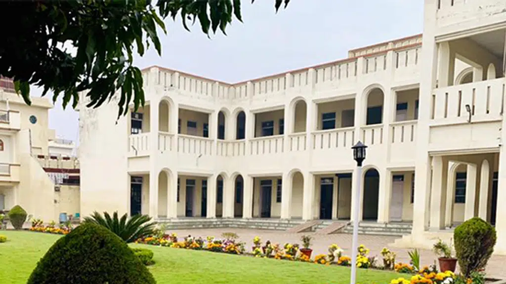 Guru Nanak Public Sr. Sec. School Rayya Amritsar