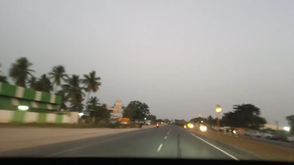 Golden Hyundai ATTUR