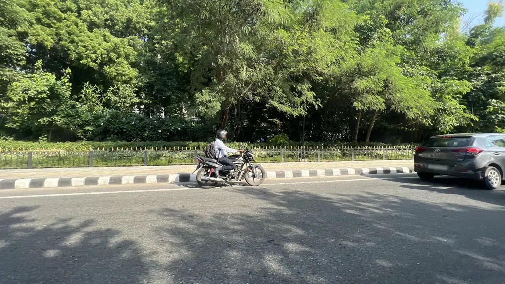 Delhi Metro Pillar No-166