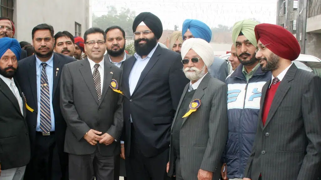 Dr. Ravinder Institute of Nursing