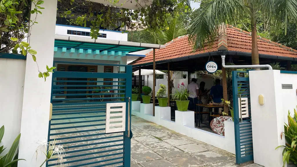 Peacock Villa & Art Cafe, Marari
