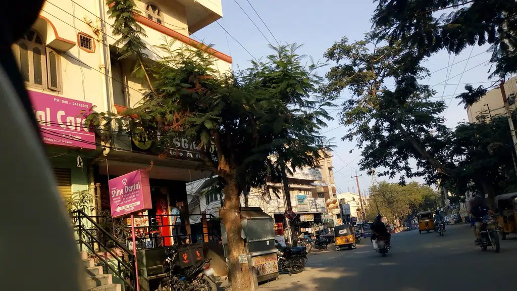Aayush clinics and diagnostic services