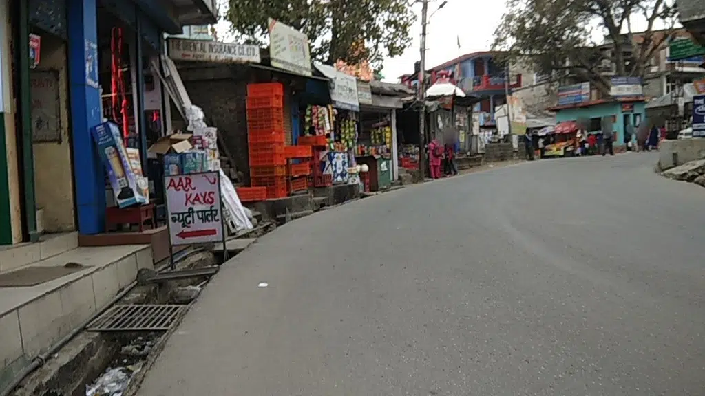 Dinesh Food Court
