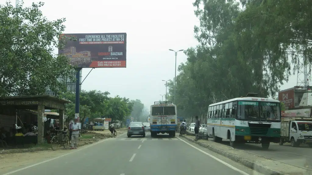 Navin Hospital - Meerut Road