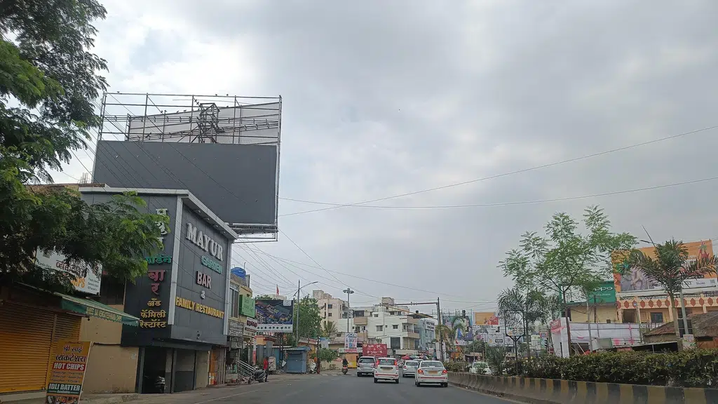 Mayur Garden Restaurant and Bar