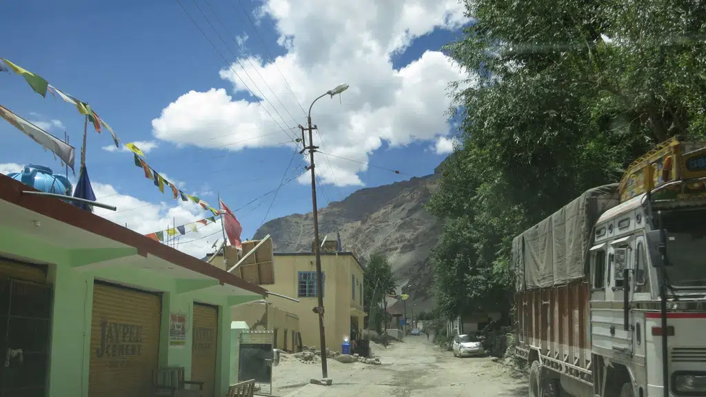 Tabo heights(T.kesang) hotel and restaurant
