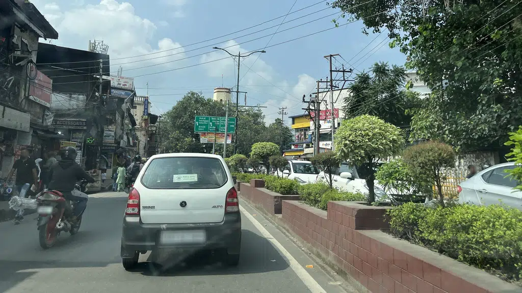 Lucknowi Dastarkhwan