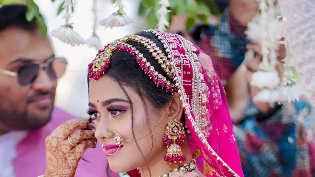 The Makeup Collective By Khushboo Tiwari