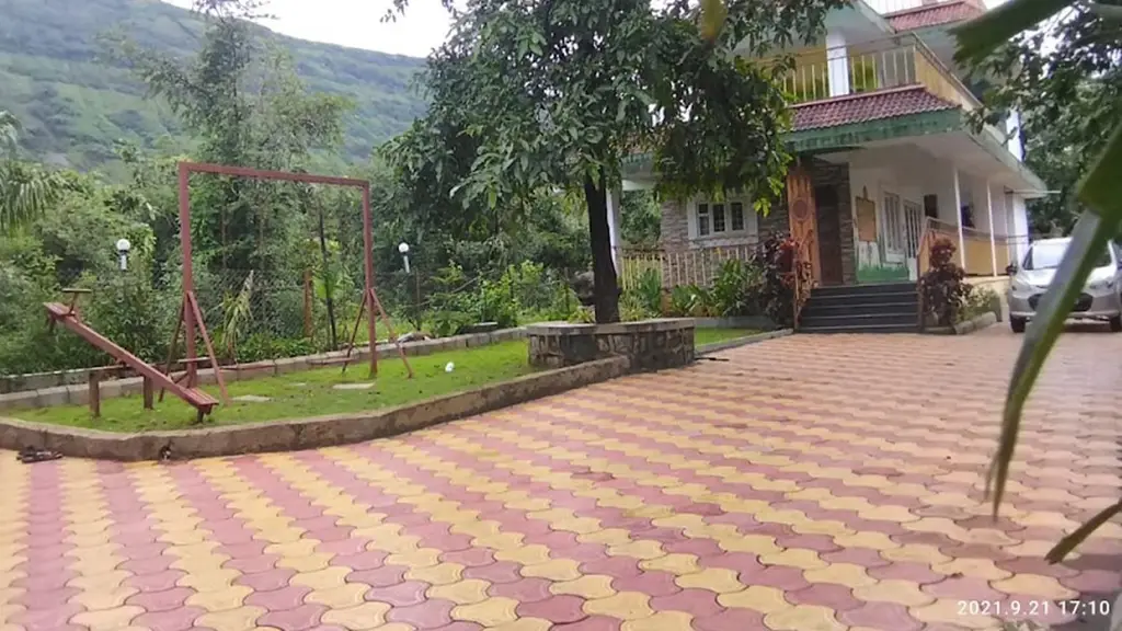 Nisarg Holiday Home