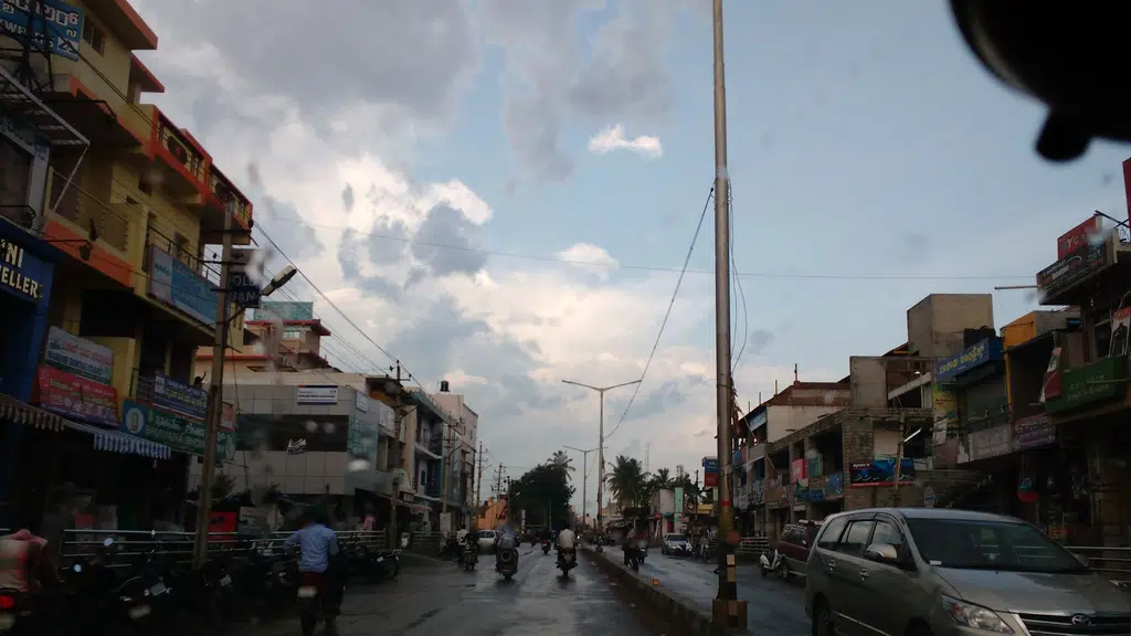 Shiva Cloth Center