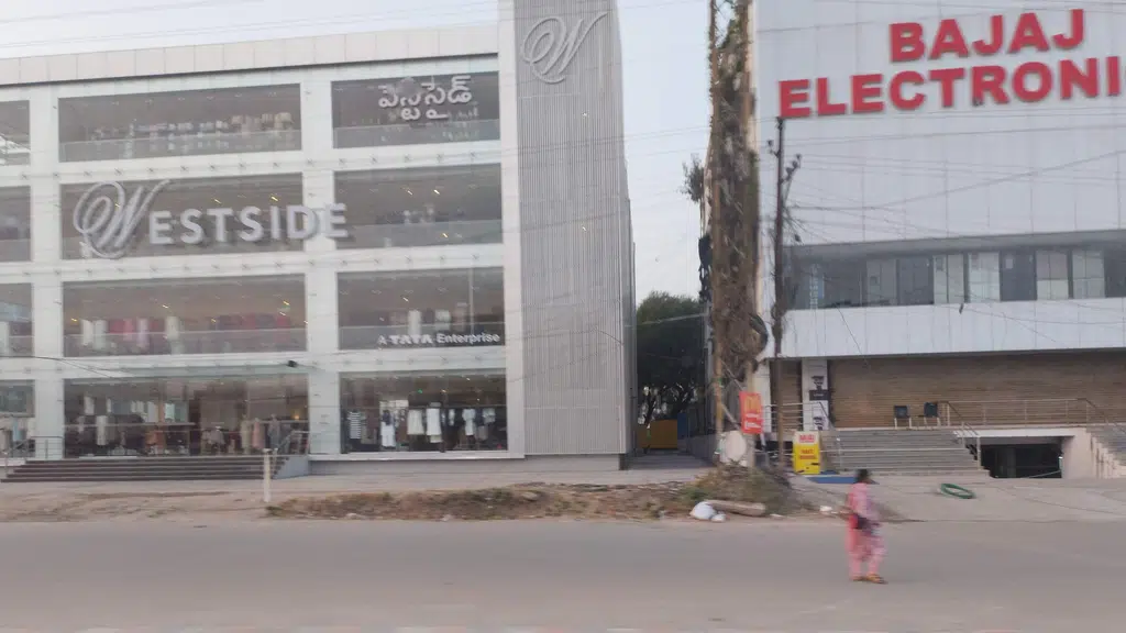 TWILLS_Vijayawada besant road