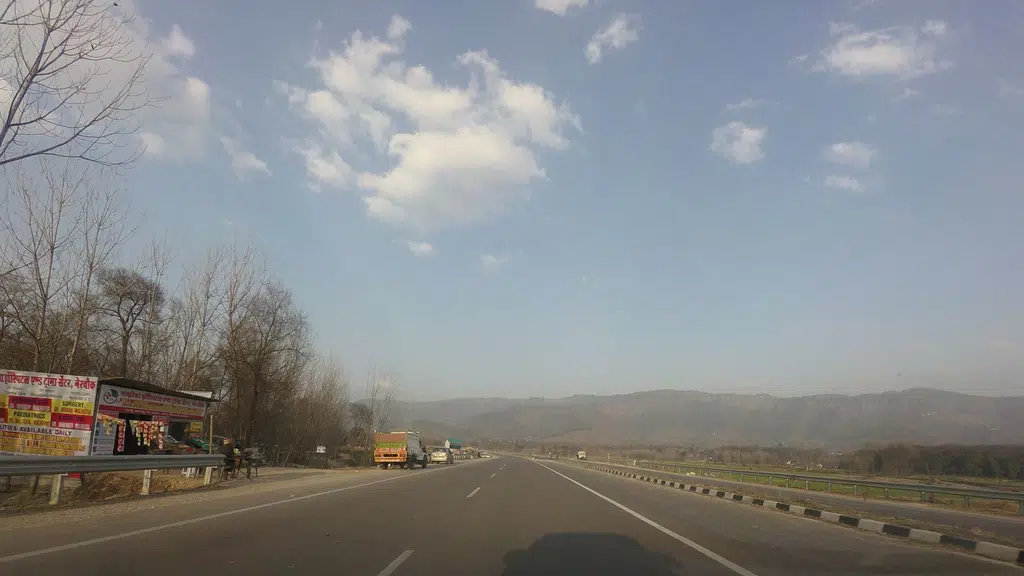 Volkswagen Mandi- Sant Autoways
