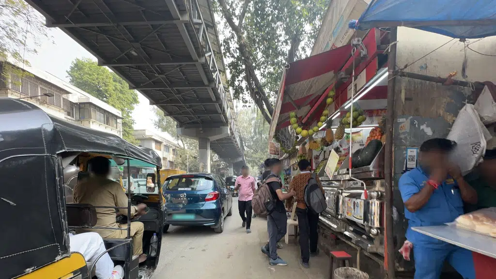 Mumbai - Vile Parle (W)