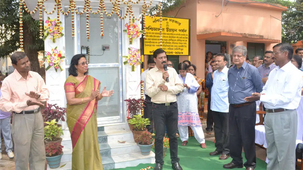 Raja Narendralal Khan Women's College - Autonomous