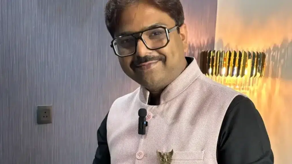 Astrologer Dr Vishal Arora
