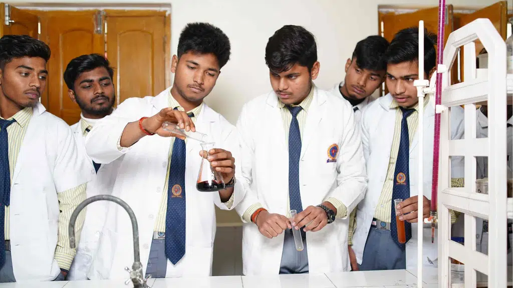 Pt. Deen Dayal Intermediate College, Maharajganj