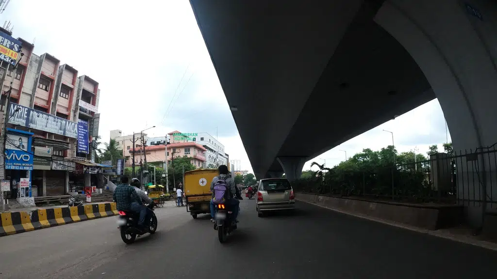 Hi Tech Mobiles