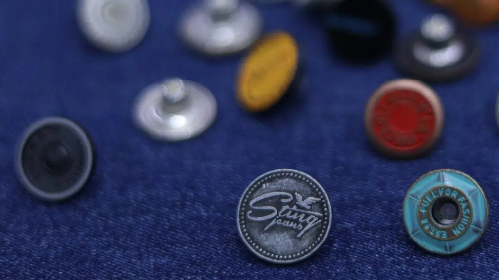 Niche Accessories and Labels