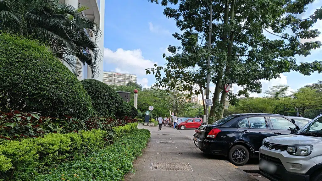 Corporate Avenue
