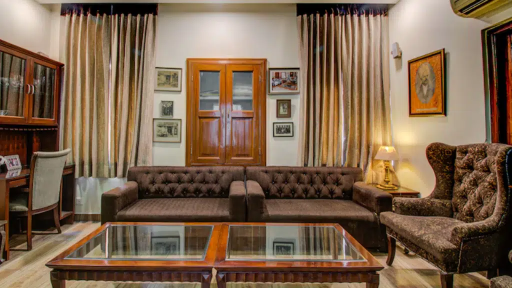 Narula Inn