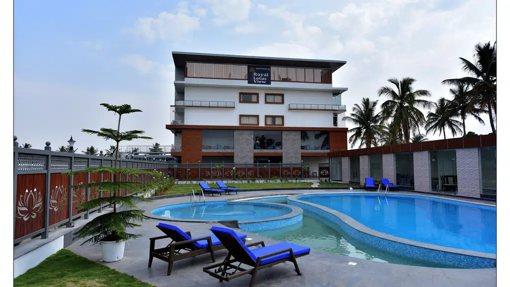 Royal Lotus View Resotel
