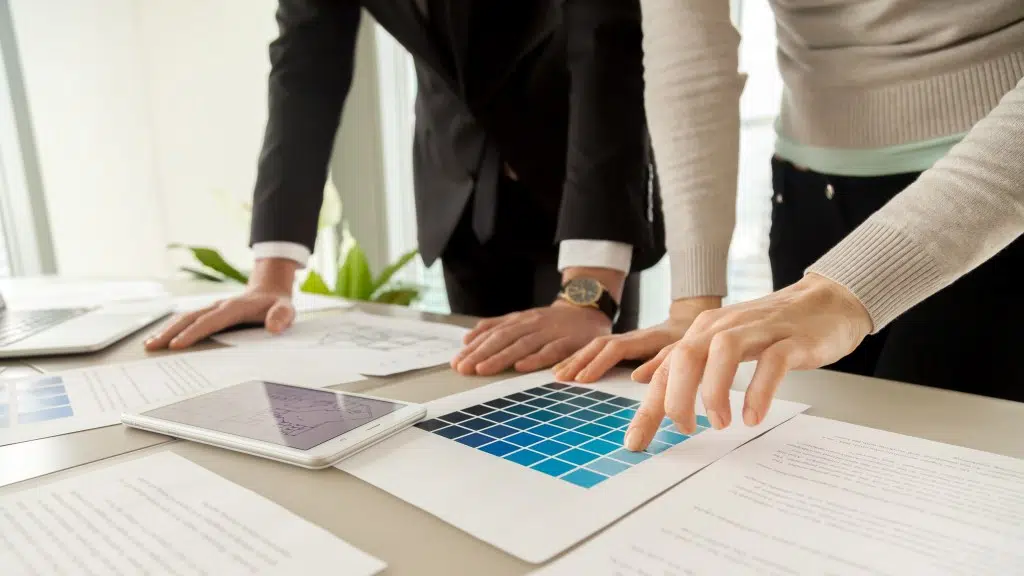 PROPERTY LUCKY ASSOCIATES | Real Estate Agents