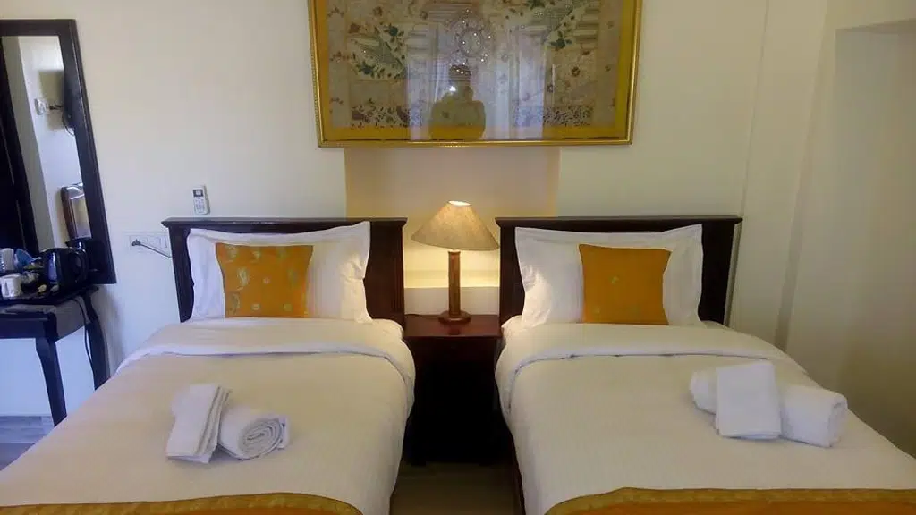 Hotel Shahi Garh