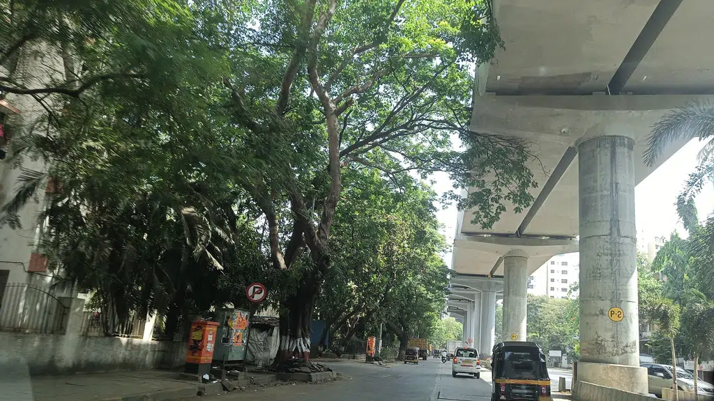 Hiranandani khandala plots