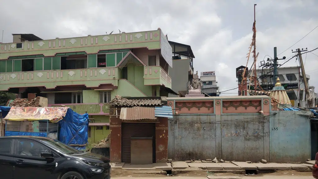 Ganesh Jewellers and Bankers