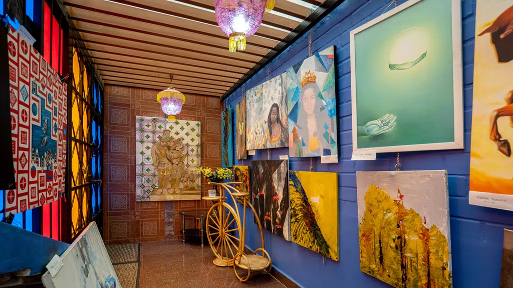 Shades Creative Gallery