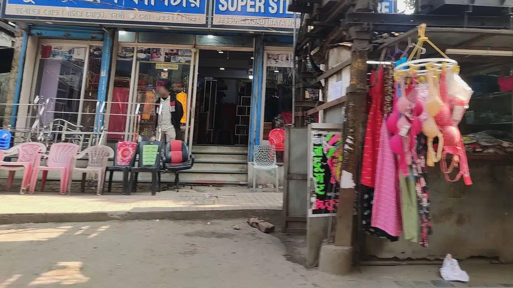 Unique Jewellery and Cosmetic Collection