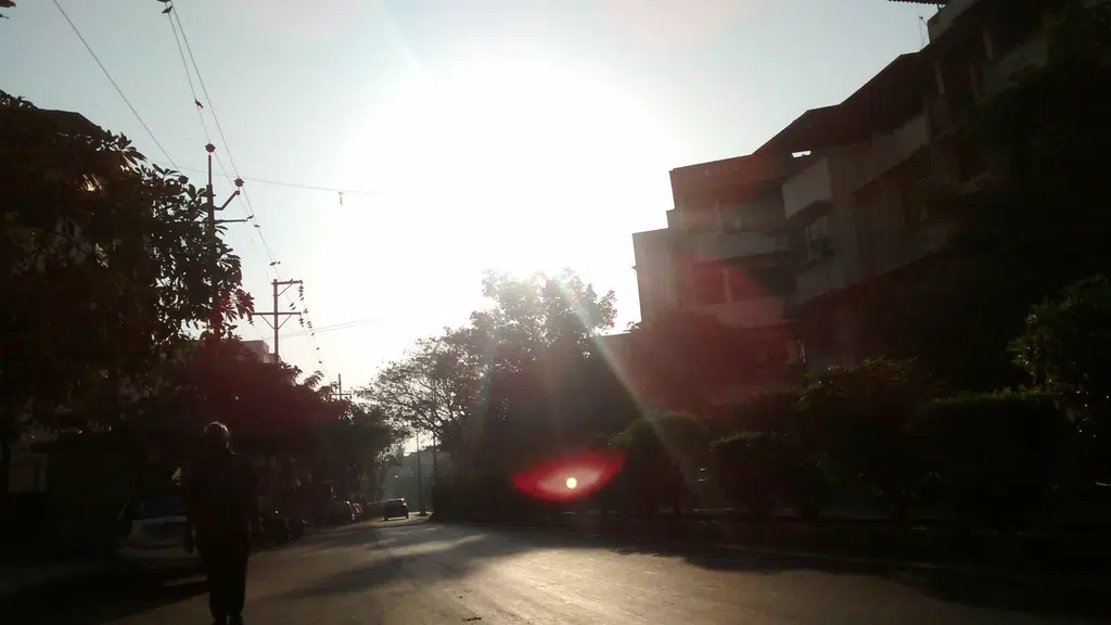 Tata Docomo Mini Store