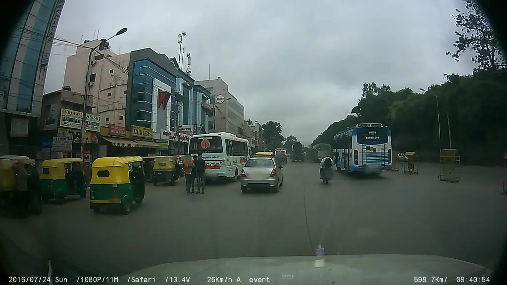 VRL Bus Bengaluru Madiwal Branch