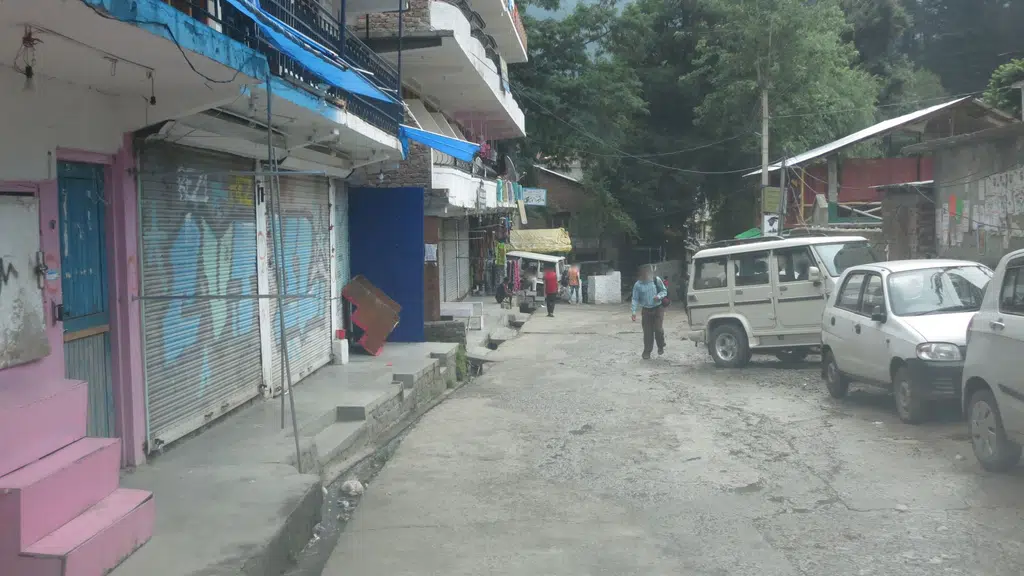 Property In Himachal - ( Hotel Lease in Manali )