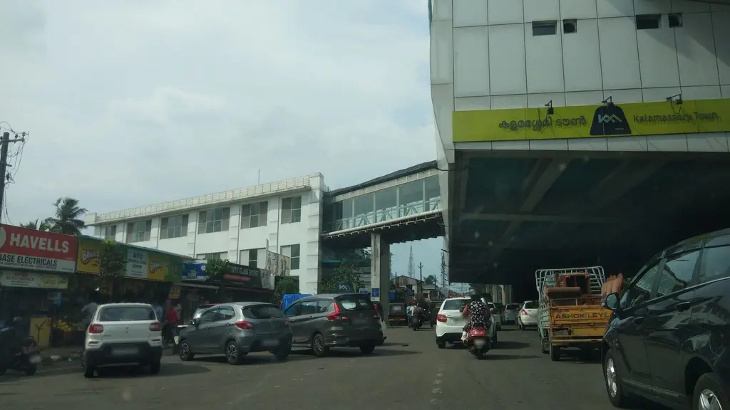 Kalamassery Town Metro Station
