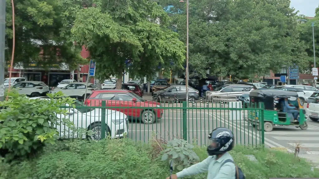 Nirulas bhikaji cama place