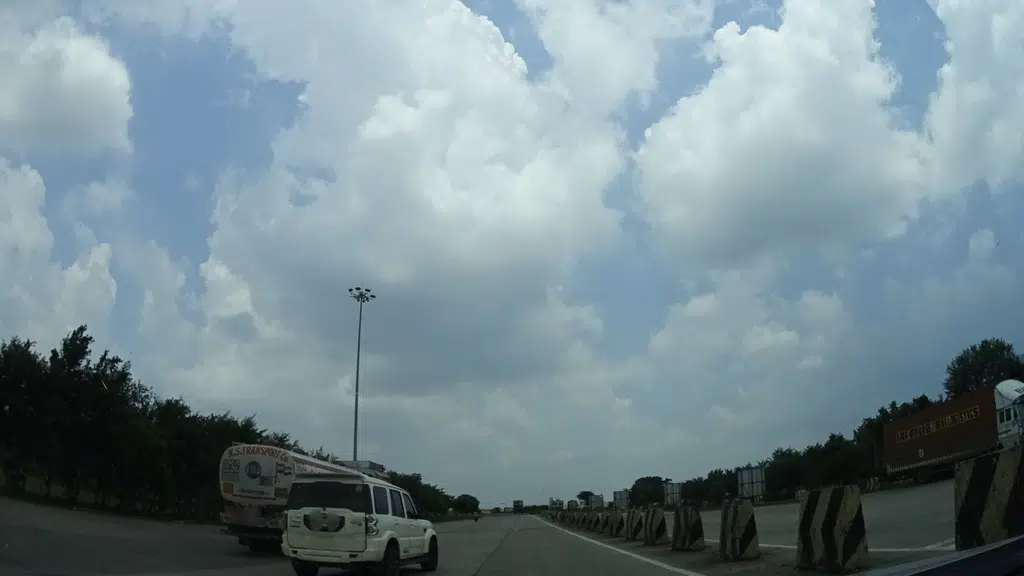 Khalghat MP-Maharashtra Border Toll Plaza