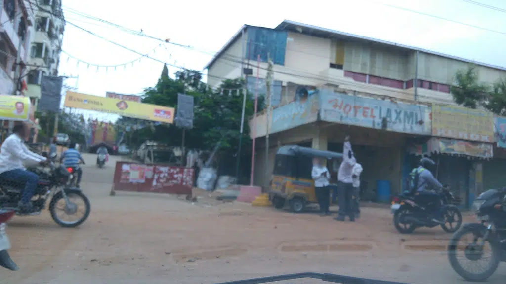 Sri Bhoomika Ladies Emporium and Beauty Parlour